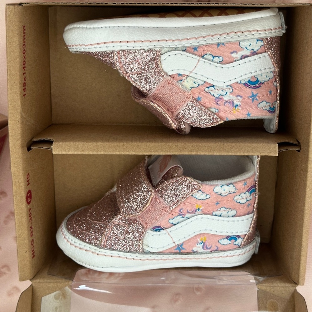 Vans Sk8-Hi Crib Sneakers in Pink and White